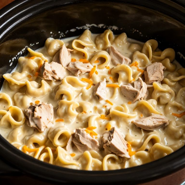 Slow Cooker Creamy Chicken Tortellini